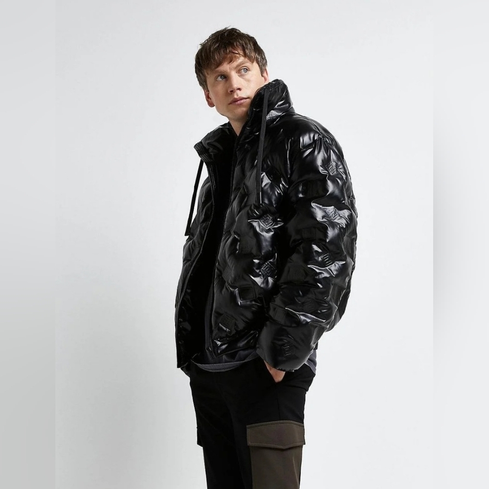 Size S - RIVER ISLAND Oversized Fit Ri Black Monogram Puffer Jacket - Picture 3 of 8